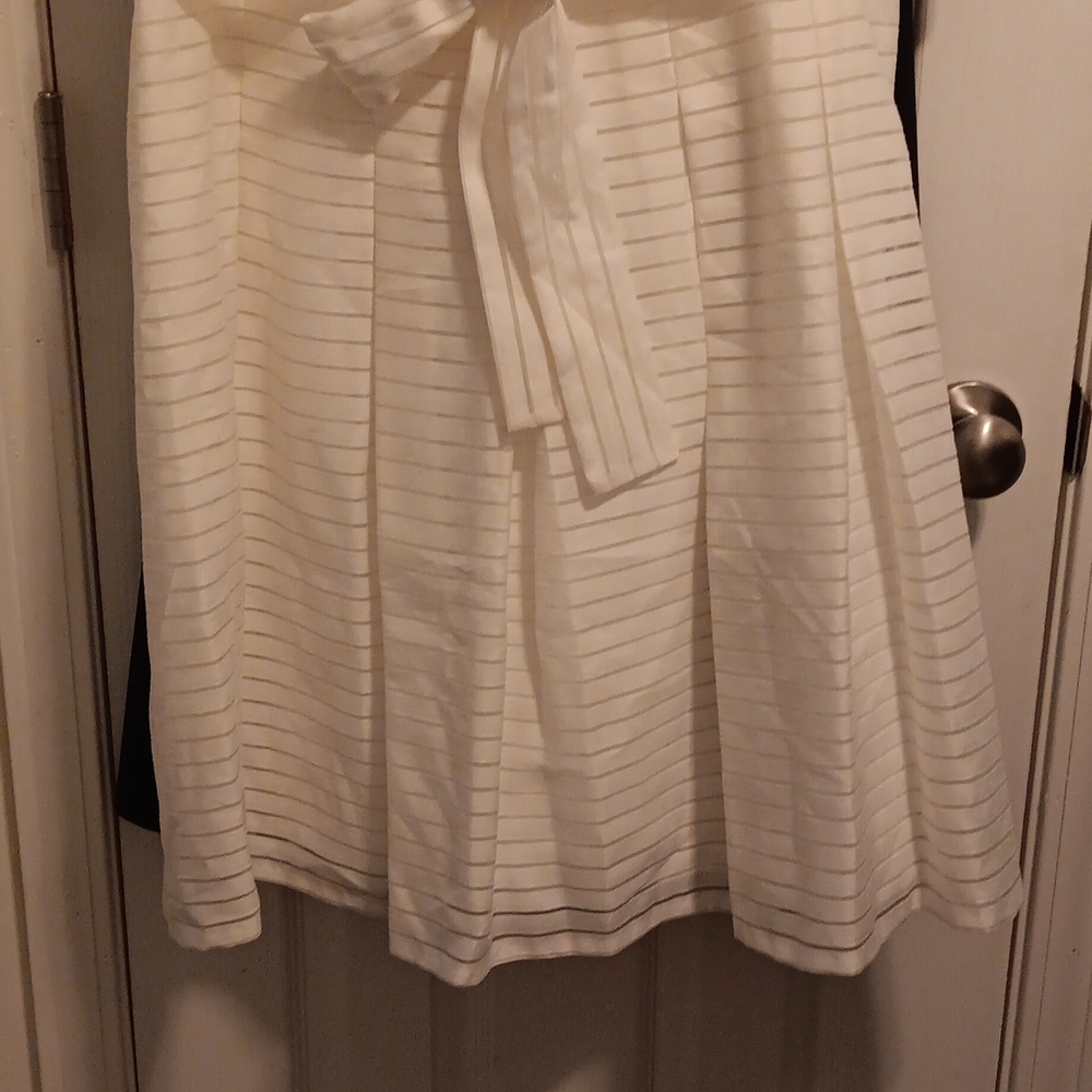 Dress - Picture 2 of 5